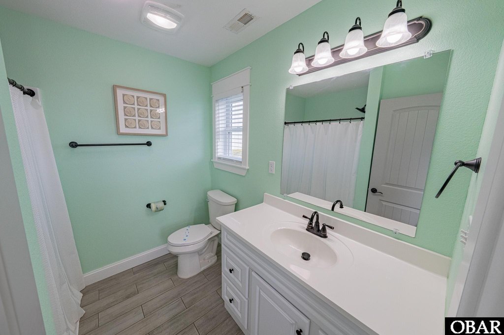 Avon, North Carolina, 27915, United States, 8 Bedrooms Bedrooms, ,8.5 BathroomsBathrooms,Residential,Forsale,1914408