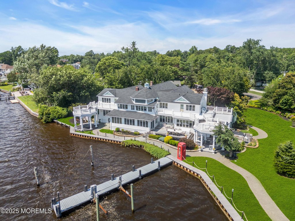Toms River, New Jersey, 08753, United States, 5 Bedrooms Bedrooms, ,5.5 BathroomsBathrooms,Residential,Forsale,1900458