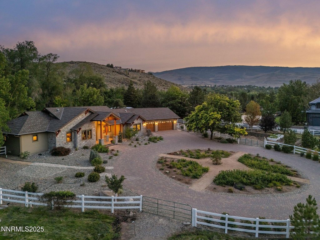 Reno, Nevada, 89511, United States, 4 Bedrooms Bedrooms, ,3 BathroomsBathrooms,Residential,Forsale,1936757