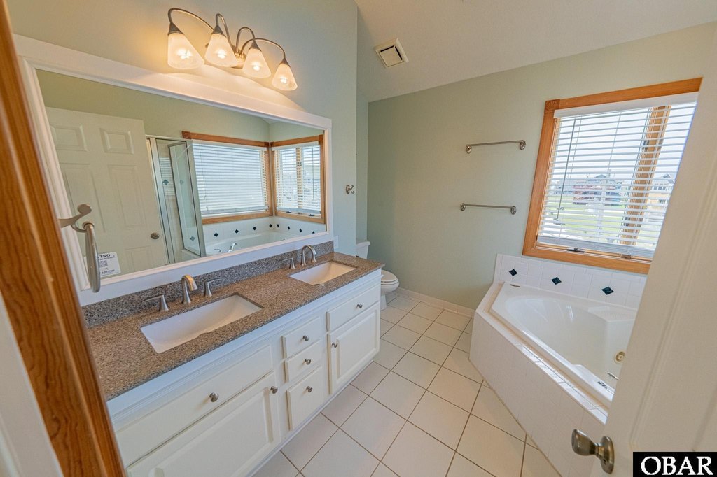 Rodanthe, North Carolina, 27968, United States, 7 Bedrooms Bedrooms, ,6.5 BathroomsBathrooms,Residential,Forsale,1914409