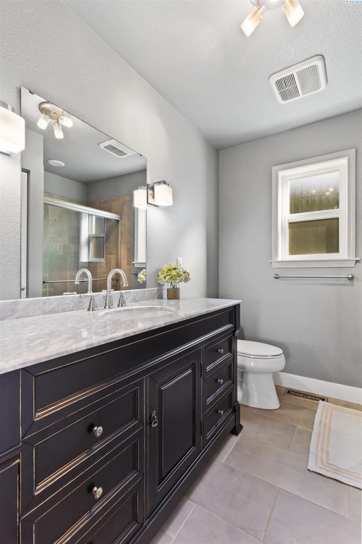 Richland, Washington, 99352, United States, 5 Bedrooms Bedrooms, ,3.5 BathroomsBathrooms,Residential,Forsale,1922430