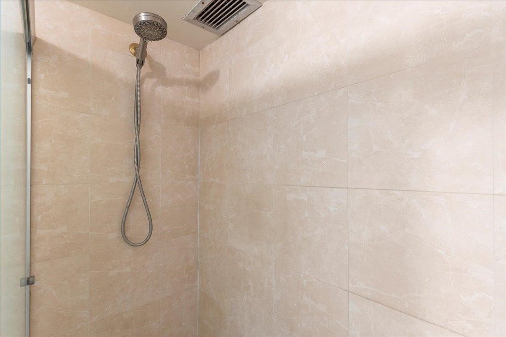 Kihei, Hawaii, 96753, United States, 1 Bedroom Bedrooms, ,1 BathroomBathrooms,Residential,Forsale,1990116