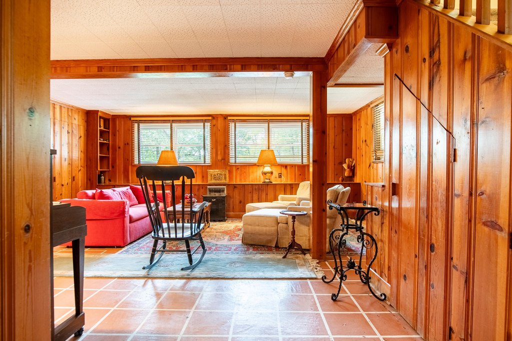 Lookout Mountain, Georgia, 30750, United States, 4 Bedrooms Bedrooms, ,2 BathroomsBathrooms,Residential,Forsale,1922174