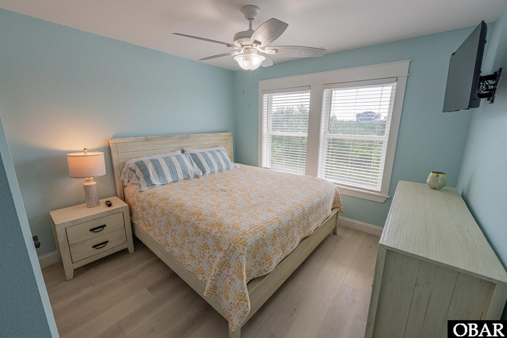 Avon, North Carolina, 27915, United States, 8 Bedrooms Bedrooms, ,8.5 BathroomsBathrooms,Residential,Forsale,1914408