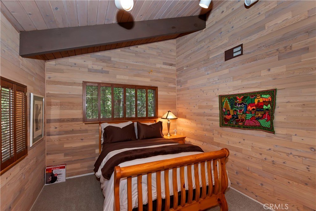 Lake Arrowhead, California, 92352, United States, 4 Bedrooms Bedrooms, ,3 BathroomsBathrooms,Residential,Forsale,1934032
