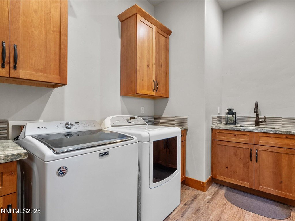 Reno, Nevada, 89511, United States, 4 Bedrooms Bedrooms, ,3 BathroomsBathrooms,Residential,Forsale,1936757