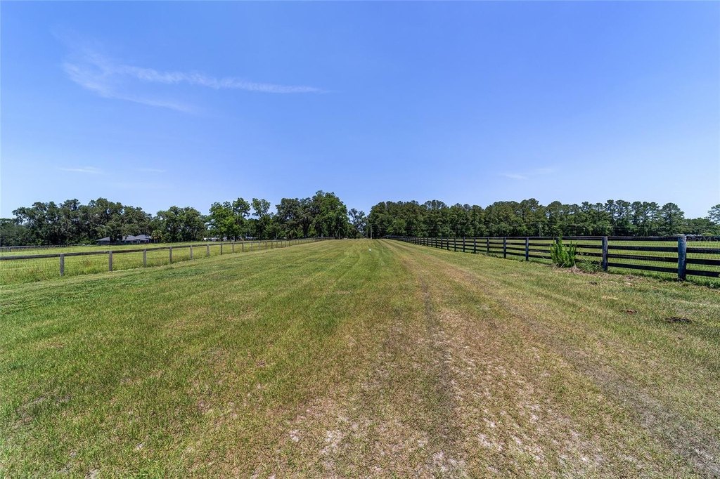 REDDICK, Florida, 32686, United States, 3 Bedrooms Bedrooms, ,2 BathroomsBathrooms,Residential,Forsale,1905409