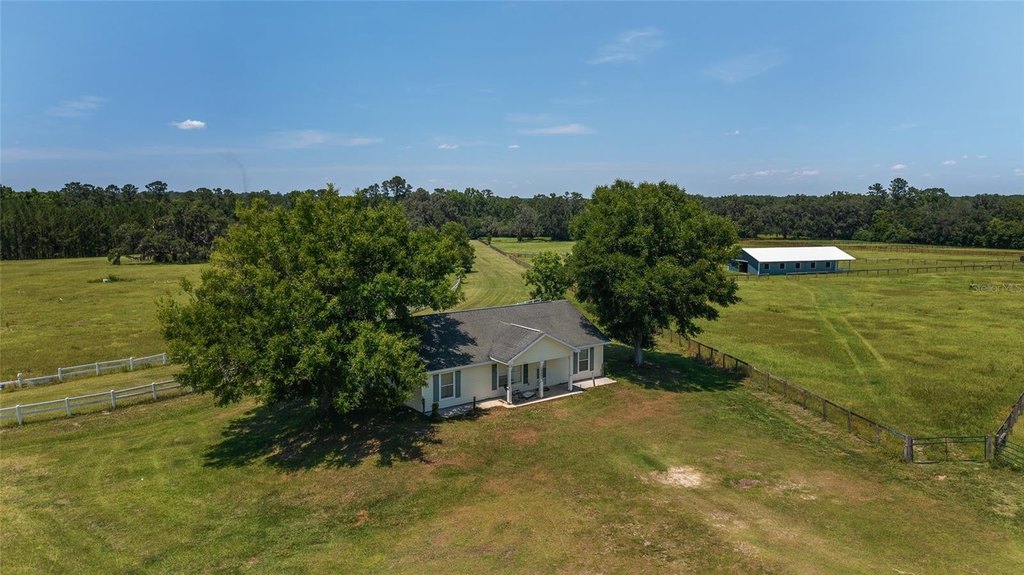 REDDICK, Florida, 32686, United States, 3 Bedrooms Bedrooms, ,2 BathroomsBathrooms,Residential,Forsale,1905409