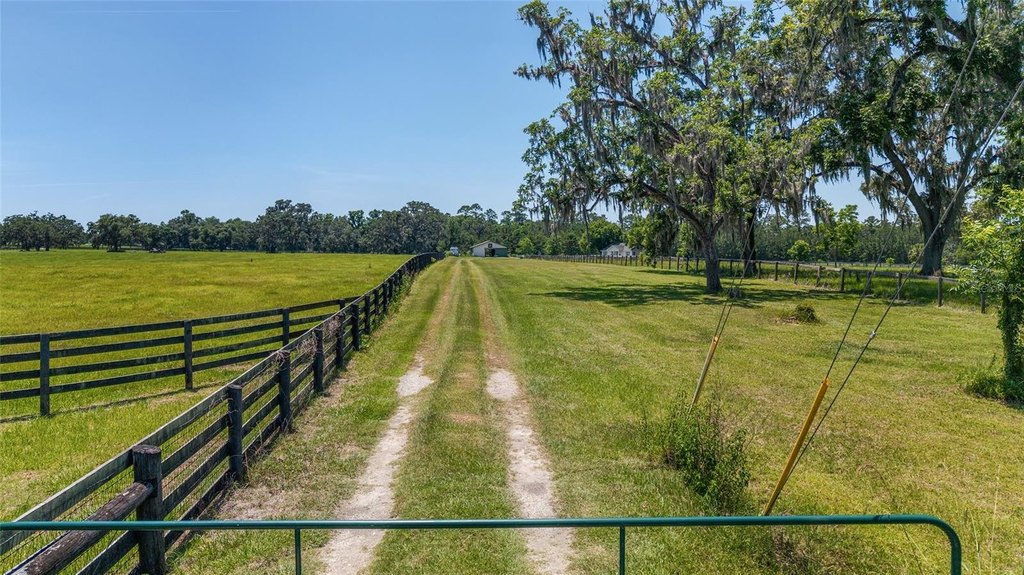 REDDICK, Florida, 32686, United States, 3 Bedrooms Bedrooms, ,2 BathroomsBathrooms,Residential,Forsale,1905409