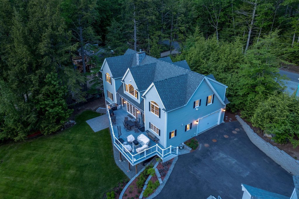 Meredith, New Hampshire, 03253, United States, 6 Bedrooms Bedrooms, ,6.5 BathroomsBathrooms,Residential,Forsale,1893919