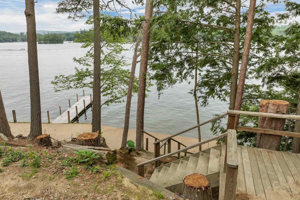 Meredith, New Hampshire, 03253, United States, 6 Bedrooms Bedrooms, ,6.5 BathroomsBathrooms,Residential,Forsale,1893919