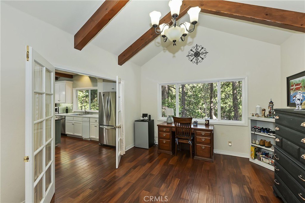 Lake Arrowhead, California, 92352, United States, 3 Bedrooms Bedrooms, ,2 BathroomsBathrooms,Residential,Forsale,1934028