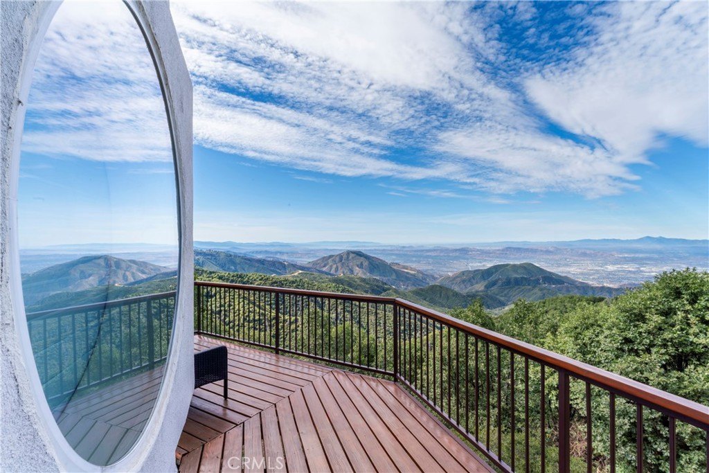 Lake Arrowhead, California, 92385, United States, 2 Bedrooms Bedrooms, ,2.5 BathroomsBathrooms,Residential,Forsale,1908063