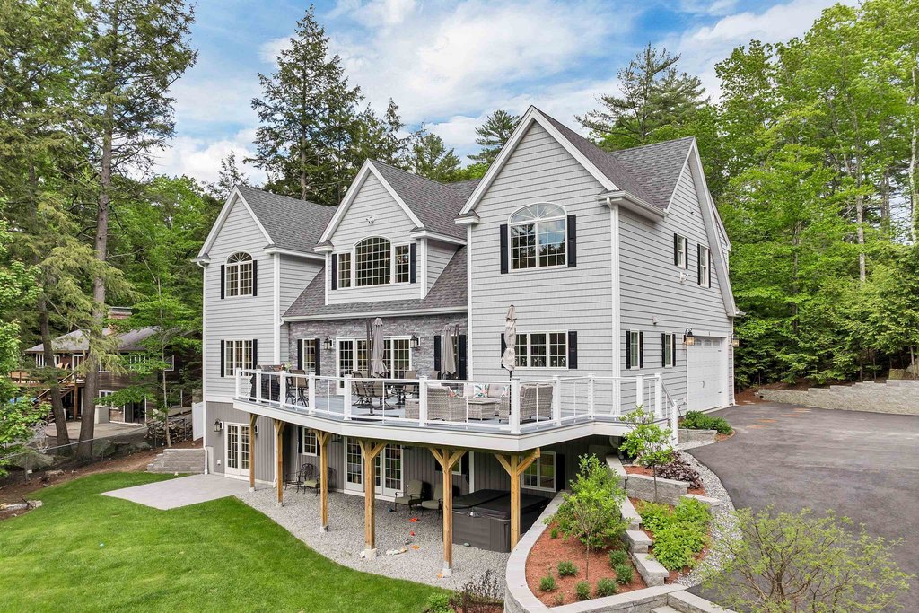 Meredith, New Hampshire, 03253, United States, 6 Bedrooms Bedrooms, ,6.5 BathroomsBathrooms,Residential,Forsale,1893919