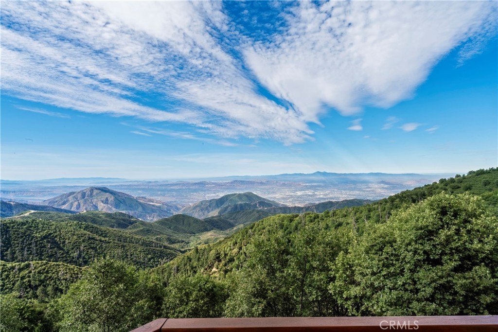 Lake Arrowhead, California, 92385, United States, 2 Bedrooms Bedrooms, ,2.5 BathroomsBathrooms,Residential,Forsale,1908063