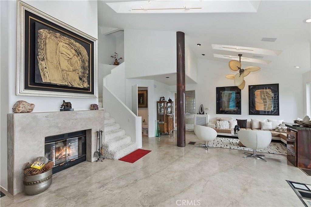 Lake Arrowhead, California, 92385, United States, 2 Bedrooms Bedrooms, ,2.5 BathroomsBathrooms,Residential,Forsale,1908063