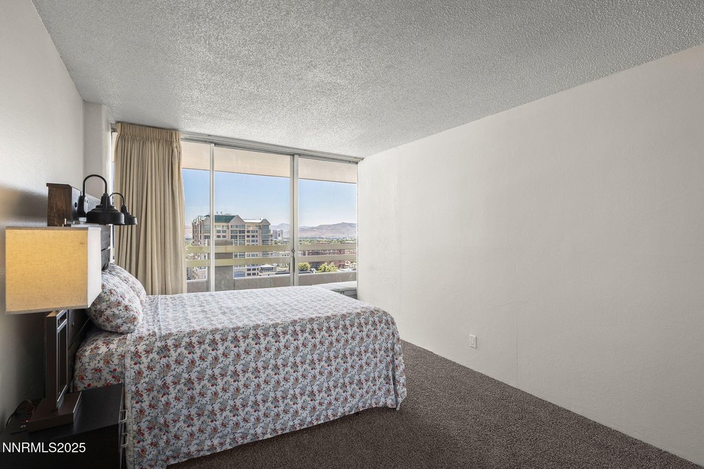 Reno, Nevada, 89501, United States, 2 Bedrooms Bedrooms, ,2 BathroomsBathrooms,Residential,Forsale,1910320