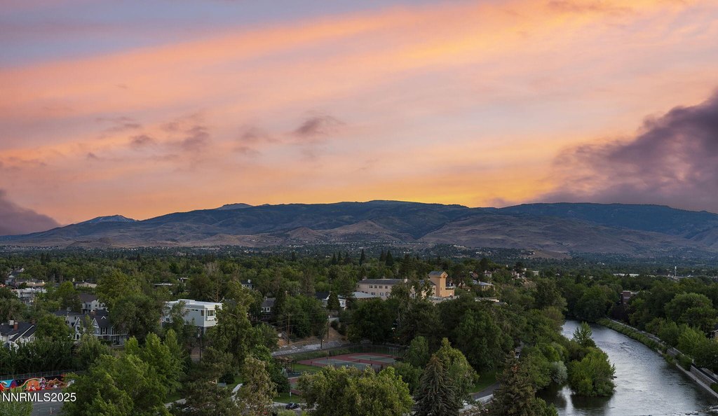 Reno, Nevada, 89501, United States, 2 Bedrooms Bedrooms, ,2 BathroomsBathrooms,Residential,Forsale,1910320