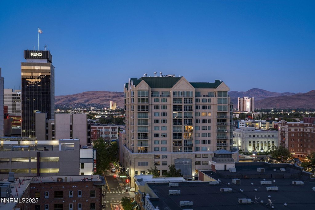 Reno, Nevada, 89501, United States, 2 Bedrooms Bedrooms, ,2 BathroomsBathrooms,Residential,Forsale,1910320