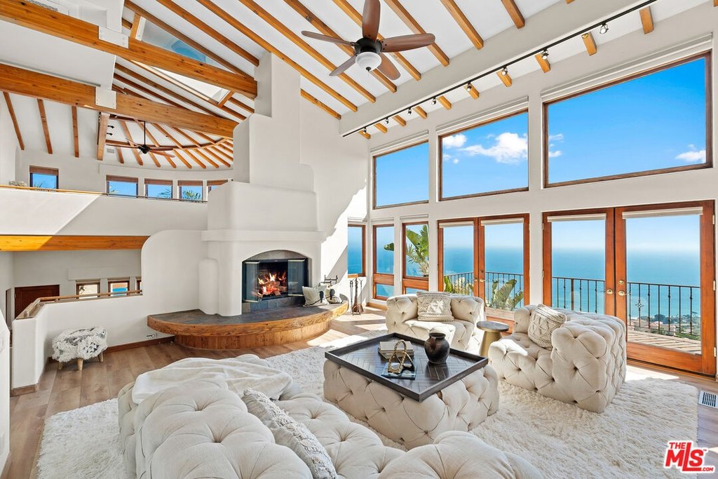 Malibu, California, 90265, United States, 6 Bedrooms Bedrooms, ,6 BathroomsBathrooms,Residential,Forsale,1904935