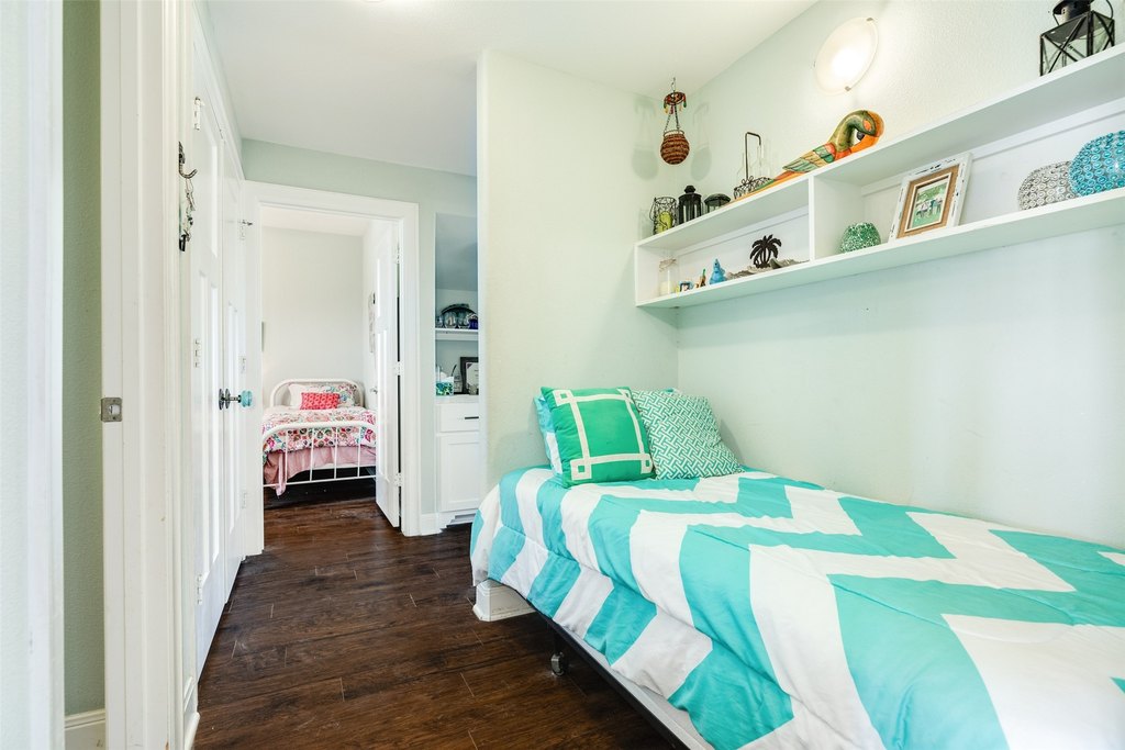 Surfside Beach, Texas, 77541, United States, 5 Bedrooms Bedrooms, ,3 BathroomsBathrooms,Residential,Forsale,1909981