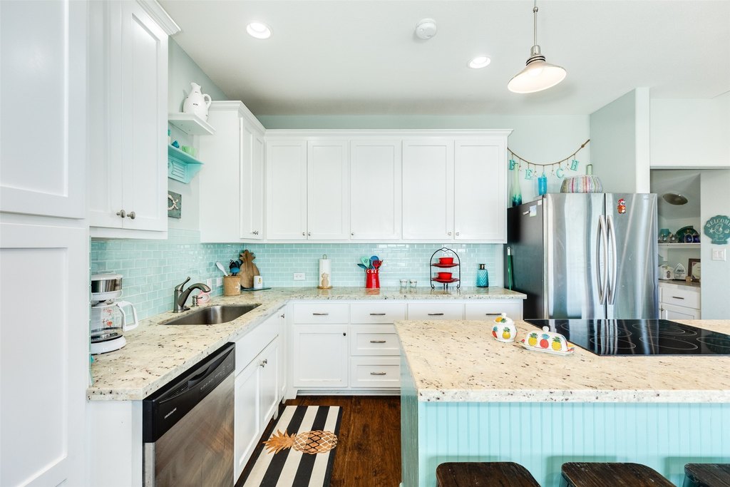 Surfside Beach, Texas, 77541, United States, 5 Bedrooms Bedrooms, ,3 BathroomsBathrooms,Residential,Forsale,1909981