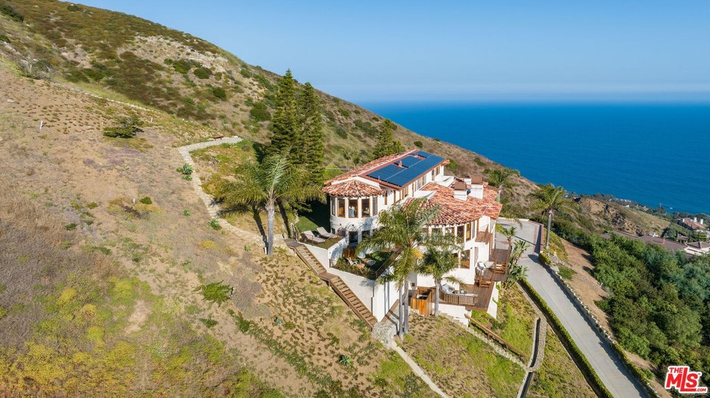 Malibu, California, 90265, United States, 6 Bedrooms Bedrooms, ,6 BathroomsBathrooms,Residential,Forsale,1904935