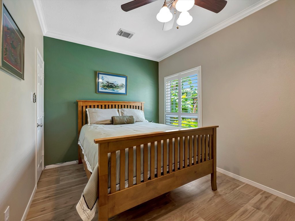 Houston, Texas, 77059, United States, 5 Bedrooms Bedrooms, ,3 BathroomsBathrooms,Residential,Forsale,1889154
