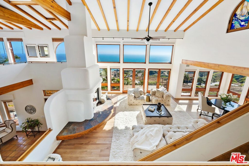 Malibu, California, 90265, United States, 6 Bedrooms Bedrooms, ,6 BathroomsBathrooms,Residential,Forsale,1904935