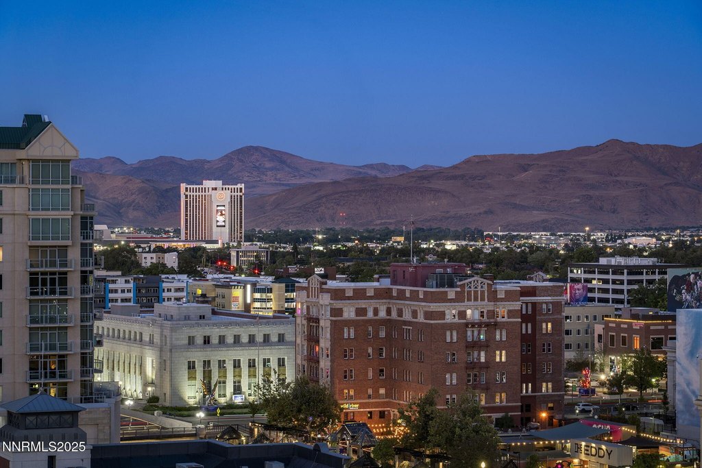 Reno, Nevada, 89501, United States, 2 Bedrooms Bedrooms, ,2 BathroomsBathrooms,Residential,Forsale,1910320