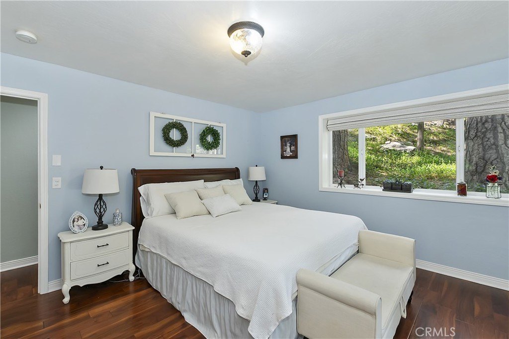 Lake Arrowhead, California, 92352, United States, 3 Bedrooms Bedrooms, ,2 BathroomsBathrooms,Residential,Forsale,1934028