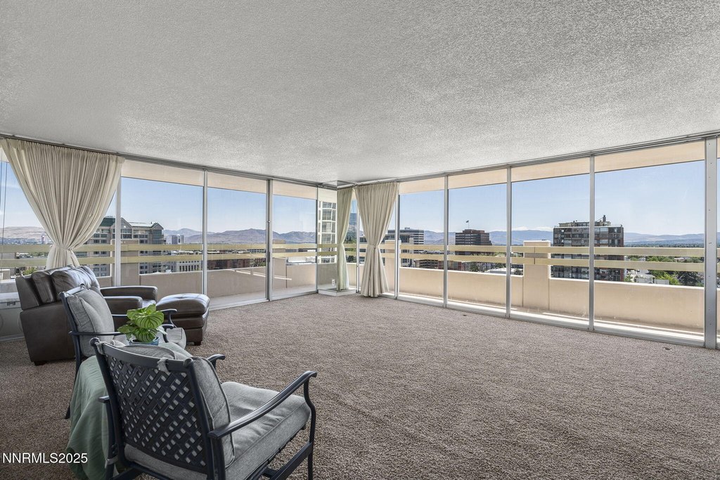 Reno, Nevada, 89501, United States, 2 Bedrooms Bedrooms, ,2 BathroomsBathrooms,Residential,Forsale,1910320