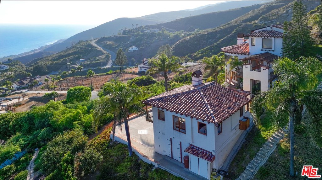 Malibu, California, 90265, United States, 6 Bedrooms Bedrooms, ,6 BathroomsBathrooms,Residential,Forsale,1904935