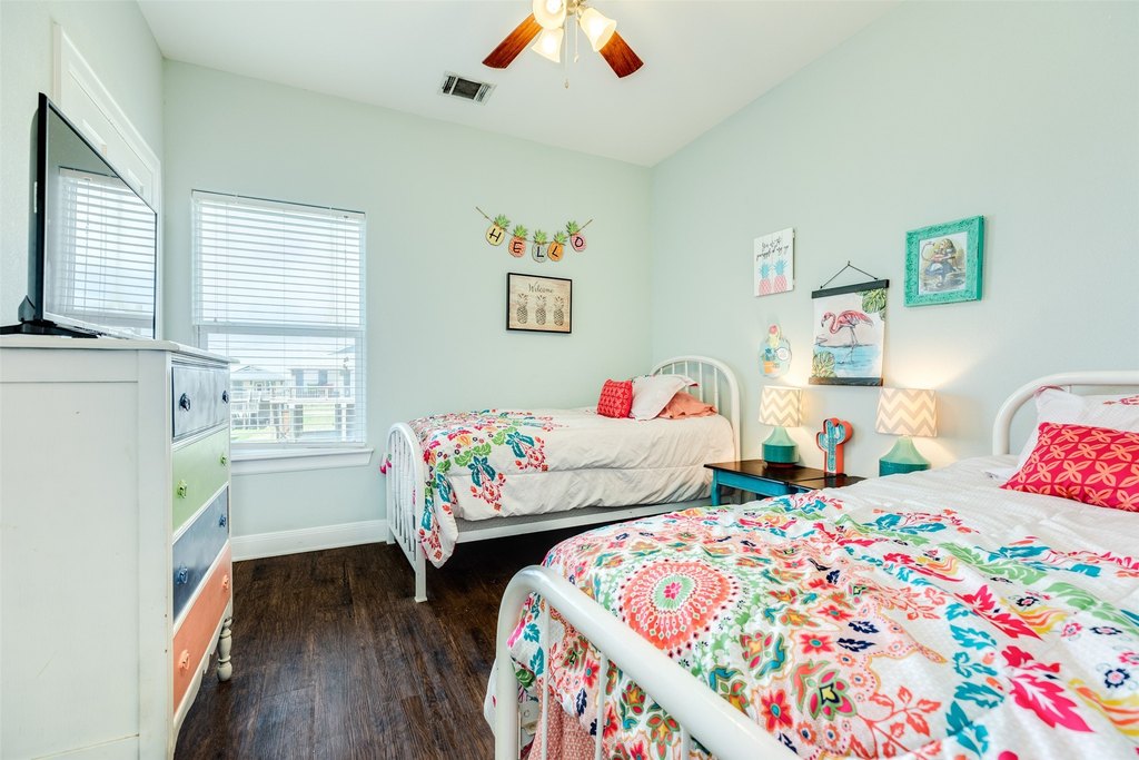 Surfside Beach, Texas, 77541, United States, 5 Bedrooms Bedrooms, ,3 BathroomsBathrooms,Residential,Forsale,1909981