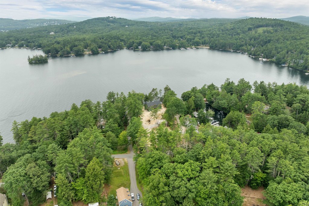 Meredith, New Hampshire, 03253, United States, 6 Bedrooms Bedrooms, ,6.5 BathroomsBathrooms,Residential,Forsale,1893919