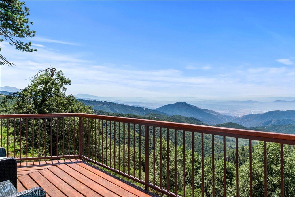 Lake Arrowhead, California, 92385, United States, 2 Bedrooms Bedrooms, ,2.5 BathroomsBathrooms,Residential,Forsale,1908063