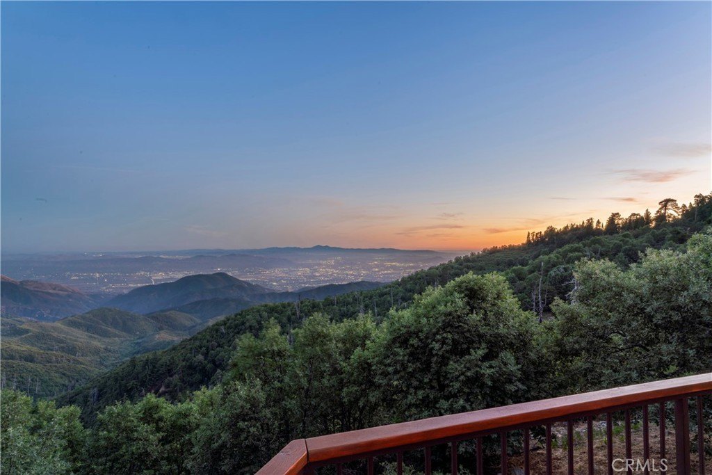Lake Arrowhead, California, 92385, United States, 2 Bedrooms Bedrooms, ,2.5 BathroomsBathrooms,Residential,Forsale,1908063