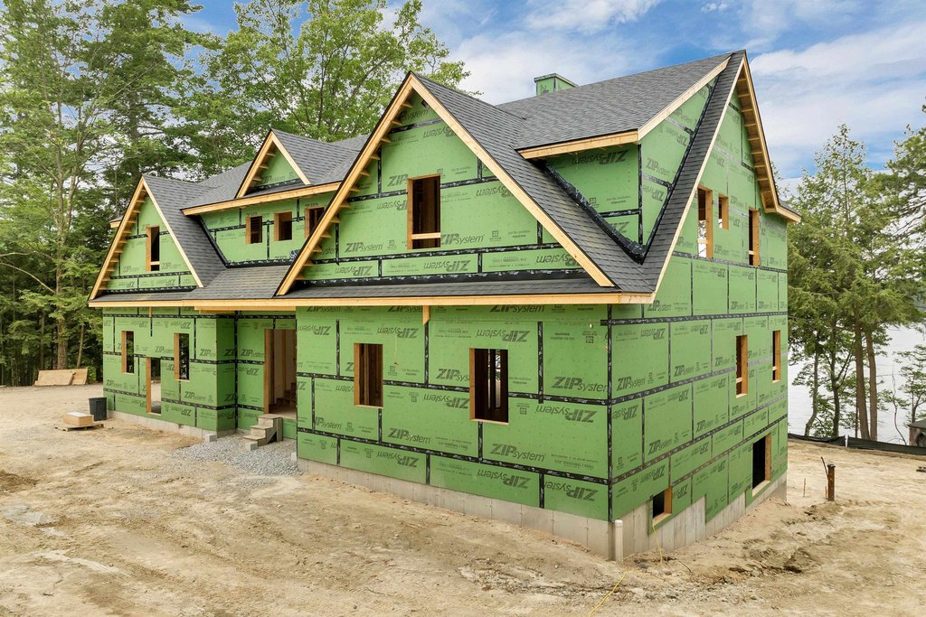 Meredith, New Hampshire, 03253, United States, 6 Bedrooms Bedrooms, ,6.5 BathroomsBathrooms,Residential,Forsale,1893919