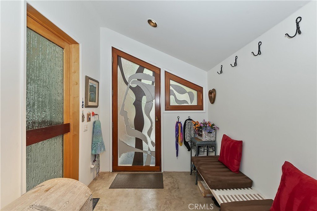 Lake Arrowhead, California, 92385, United States, 2 Bedrooms Bedrooms, ,2.5 BathroomsBathrooms,Residential,Forsale,1908063