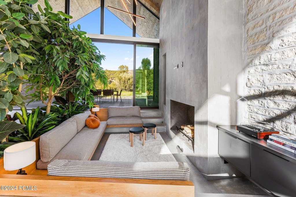 Peoa, Utah, 84061, United States, 5 Bedrooms Bedrooms, ,5.5 BathroomsBathrooms,Residential,Forsale,2004726