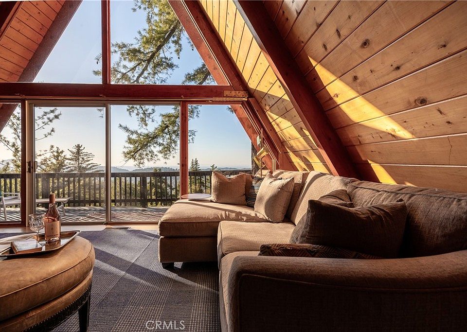 Crestline, California, 92325, United States, 3 Bedrooms Bedrooms, ,3 BathroomsBathrooms,Residential,Forsale,1908075