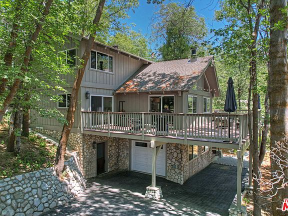 Lake Arrowhead, California, 92352, United States, 3 Bedrooms Bedrooms, ,3 BathroomsBathrooms,Residential,Forsale,1908082