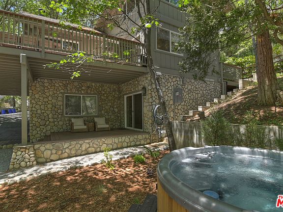 Lake Arrowhead, California, 92352, United States, 3 Bedrooms Bedrooms, ,3 BathroomsBathrooms,Residential,Forsale,1908082