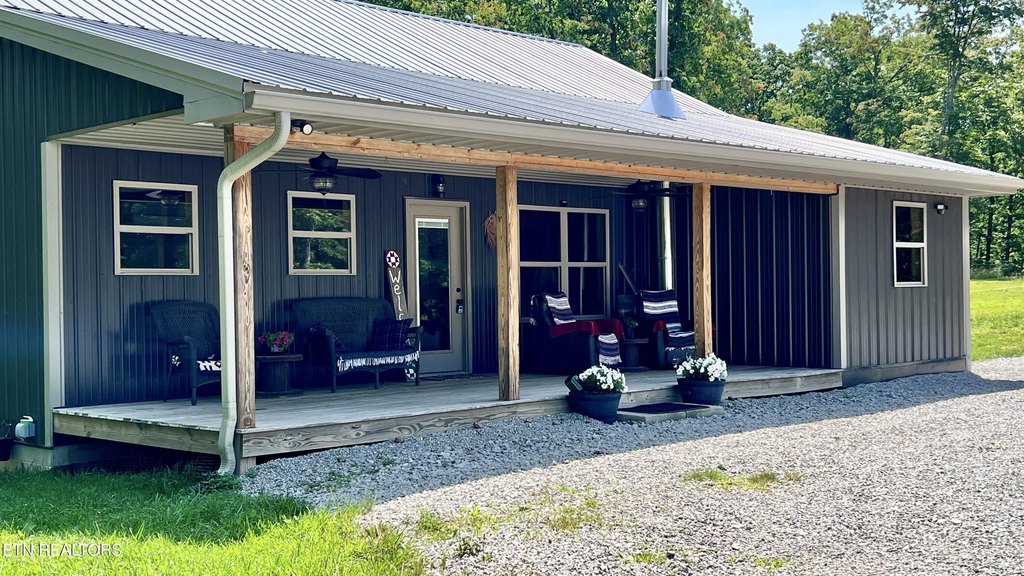Jamestown, Tennessee, 38556, United States, 3 Bedrooms Bedrooms, ,3 BathroomsBathrooms,Residential,Forsale,1905422