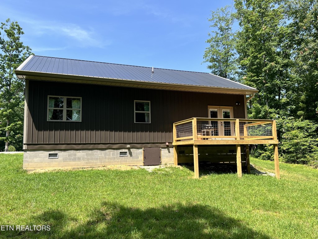 Jamestown, Tennessee, 38556, United States, 3 Bedrooms Bedrooms, ,3 BathroomsBathrooms,Residential,Forsale,1905422
