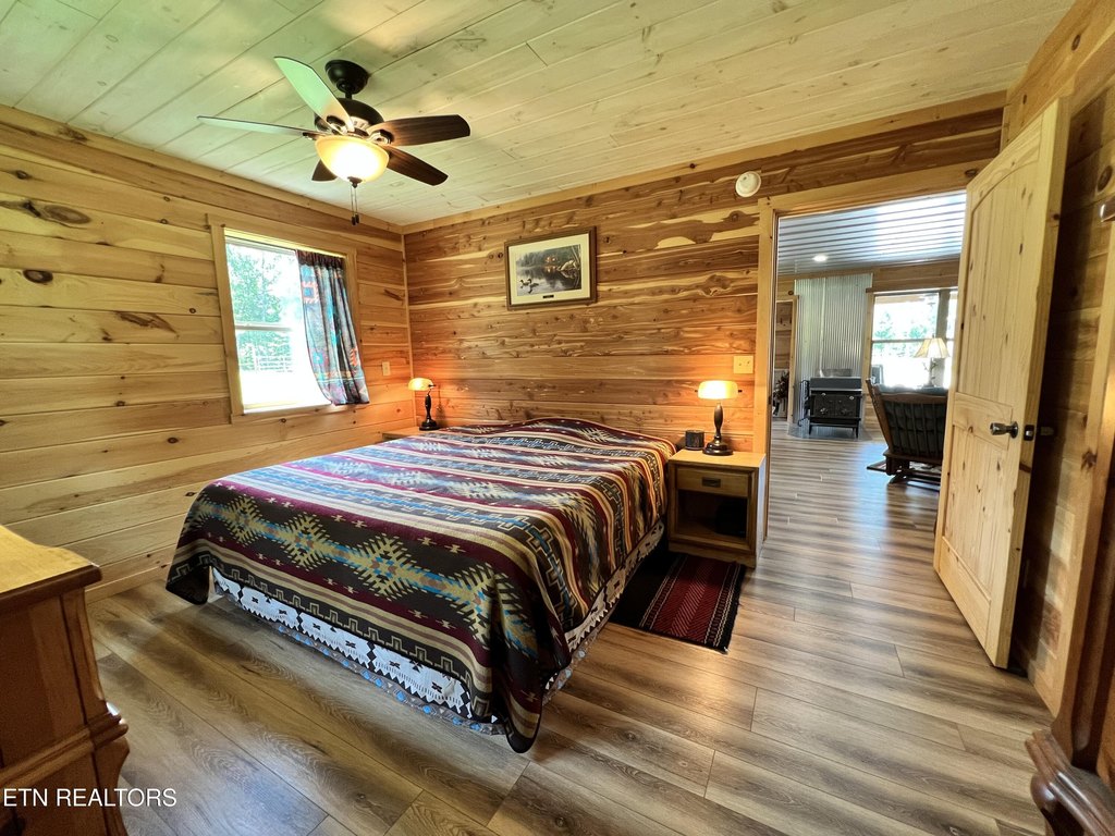 Jamestown, Tennessee, 38556, United States, 3 Bedrooms Bedrooms, ,3 BathroomsBathrooms,Residential,Forsale,1905422