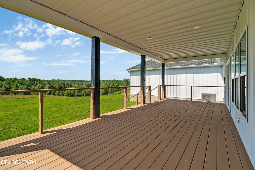 Monterey, Tennessee, 38574, United States, 3 Bedrooms Bedrooms, ,2.5 BathroomsBathrooms,Residential,Forsale,1907869