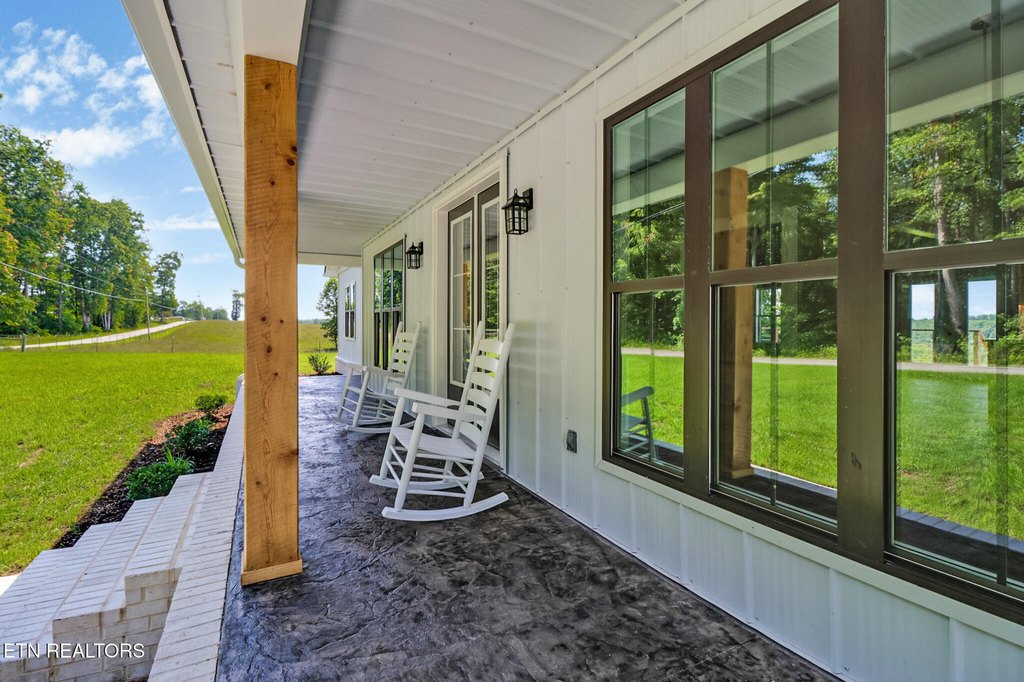 Monterey, Tennessee, 38574, United States, 3 Bedrooms Bedrooms, ,2.5 BathroomsBathrooms,Residential,Forsale,1907869