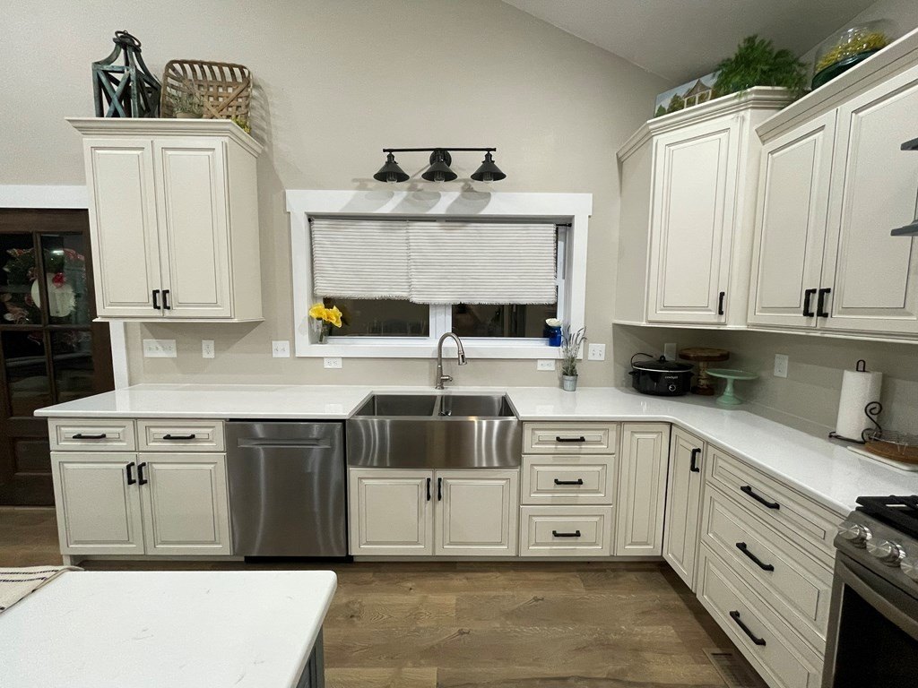 Jamestown, Tennessee, 38556, United States, 3 Bedrooms Bedrooms, ,2 BathroomsBathrooms,Residential,Forsale,1886026