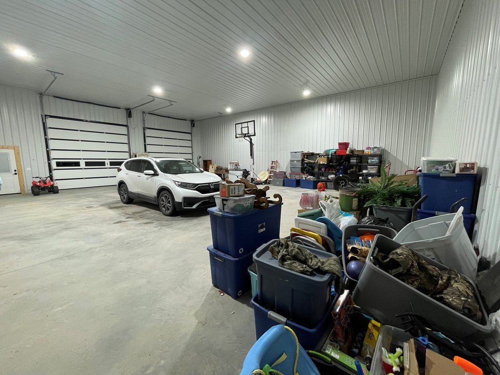 Jamestown, Tennessee, 38556, United States, 3 Bedrooms Bedrooms, ,2 BathroomsBathrooms,Residential,Forsale,1886026